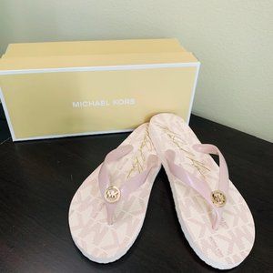 NEW in Box!!!  Michael Kors Ballet Pink Fl…